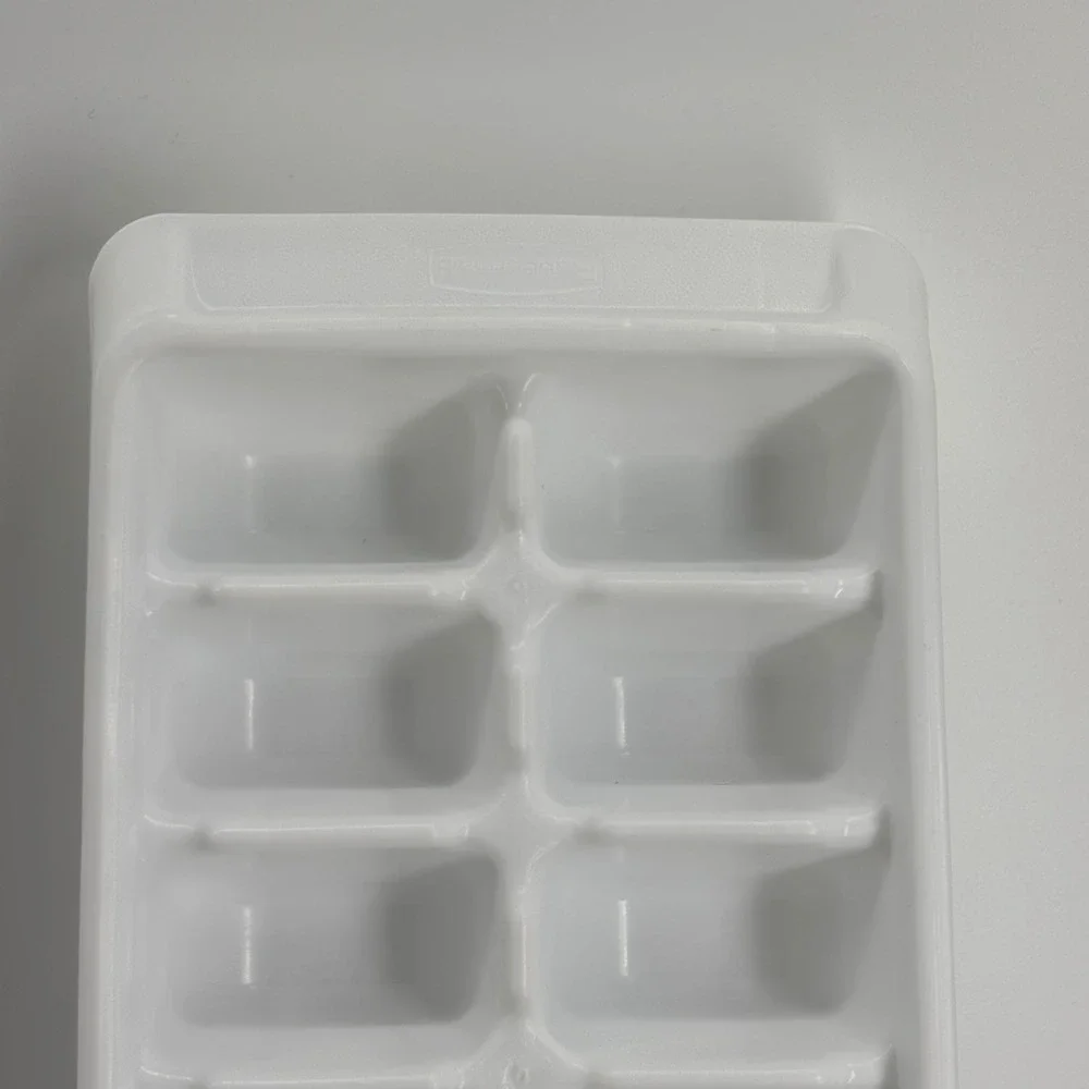 Rubbermaid classic ice